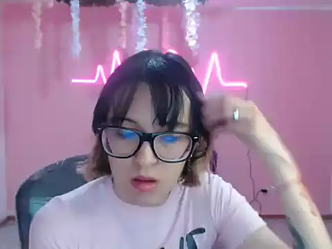 cristal hills 19 online show from 11.15.25