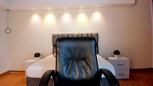 VenusCooper online show from 03.27.26