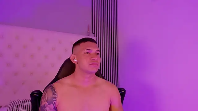 Snapshot of venedic_bull chatting on 02.18.26 venedic bull online show from 02.18.26