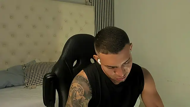 Snapshot of venedic_bull chatting on 02.28.26 venedic bull online show from 02.28.26