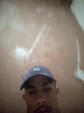 Snapshot of mestre637 chatting on 10.01.25 mestre637 online show from 10.01.25