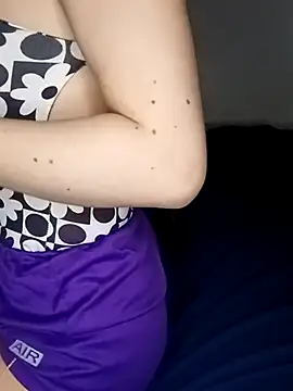 Snapshot of Queen_hot888 chatting on 10.24.25 Queen hot888 online show from 10.24.25