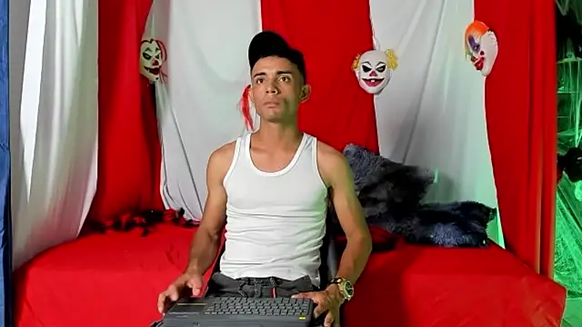 Snapshot of badboycum_23 chatting on 10.10.25 badboycum 23 online show from 10.10.25