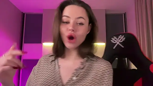 AlmaryKim online show from 02.04.25