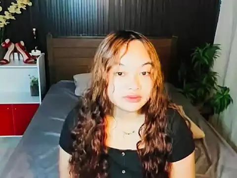 UrFavouriteCravings online show from 10.16.25