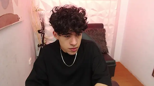 Liil boy online show from 10.14.25