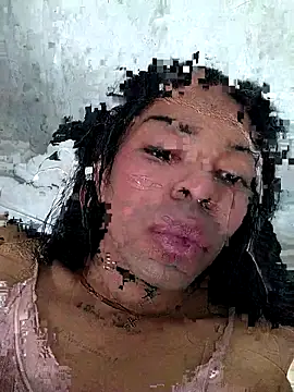 Snapshot of Cristina_parisx chatting on 10.04.25 Cristina parisx online show from 10.04.25