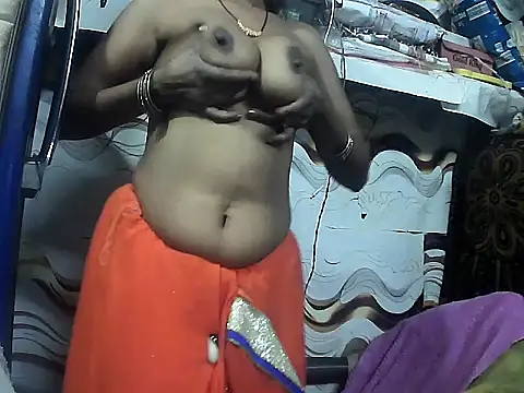 Snapshot of sanamarmaan chatting on 12.18.25 sanamarmaan online show from 12.18.25