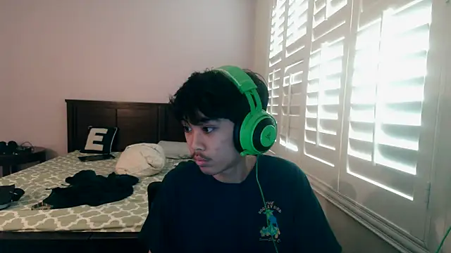 youngasianboy2007 online show from 04.21.26