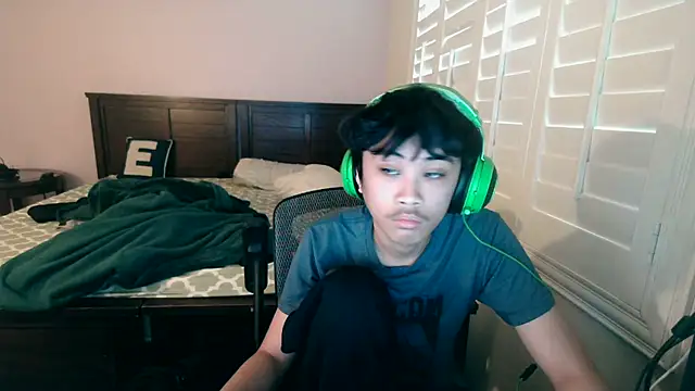 youngasianboy2007 online show from 04.25.26