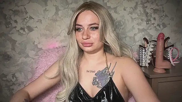 Snapshot of angelalicehell chatting on 11.07.25 angelalicehell online show from 11.07.25