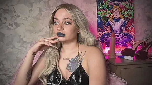 Snapshot of angelalicehell chatting on 11.09.25 angelalicehell online show from 11.09.25