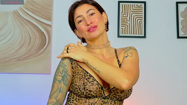 VioFemme online show from 11.18.25