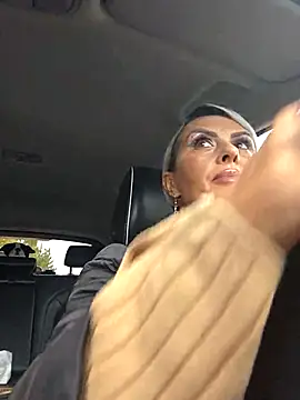 KirraWhite online show from 10.26.25