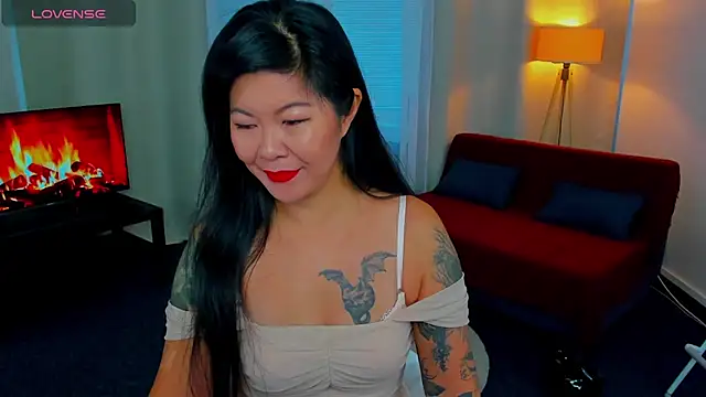 BeckySunday online show from 10.03.25