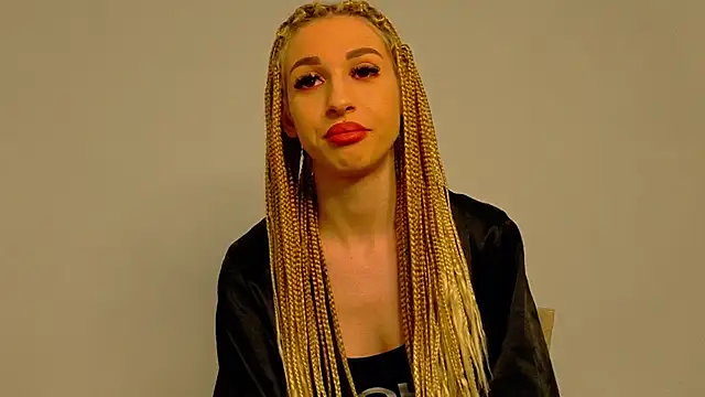 Sia a online show from 12.23.25