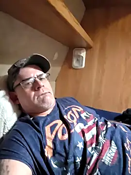 DeeBestEver online show from 10.04.25