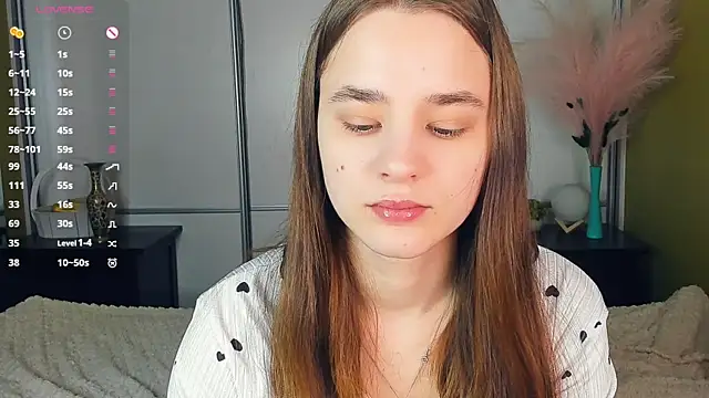 JinnyMcie online show from 04.08.26