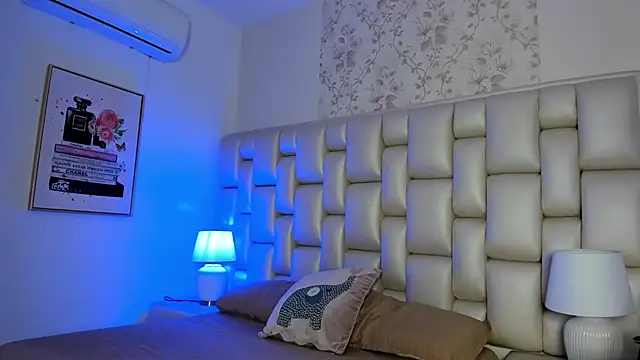 Peyton louise online show from 11.12.25