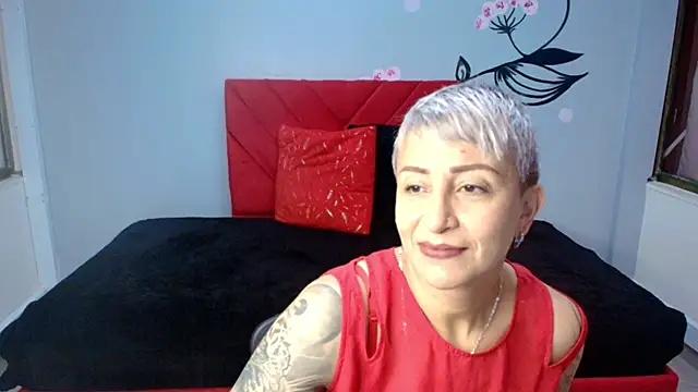 Charlotte  Gray online show from 11.10.25