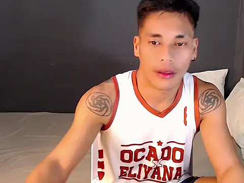 Cute Lucas online show from 10.08.25