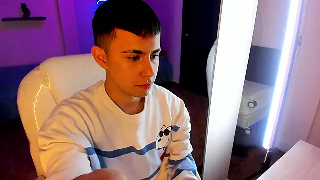 Snapshot of Nyko_ds chatting on 11.06.25 Nyko ds online show from 11.06.25