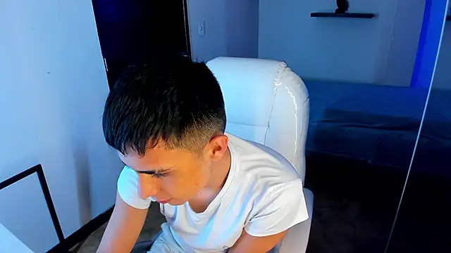 Snapshot of Nyko_ds chatting on 11.07.25 Nyko ds online show from 11.07.25