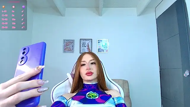 Bennuluspeach  online show from 10.18.25