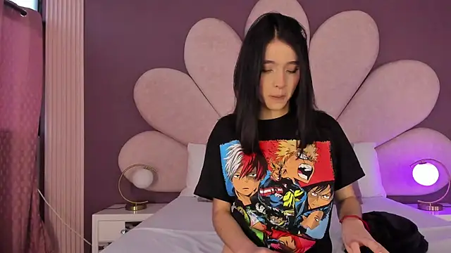 MeganR  online show from 11.05.25