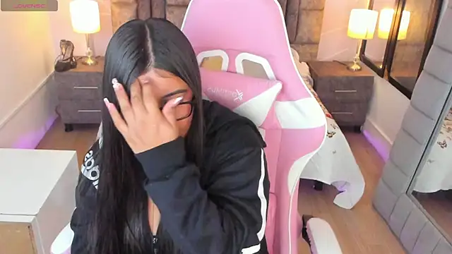 AnnaSwift  online show from 01.13.26