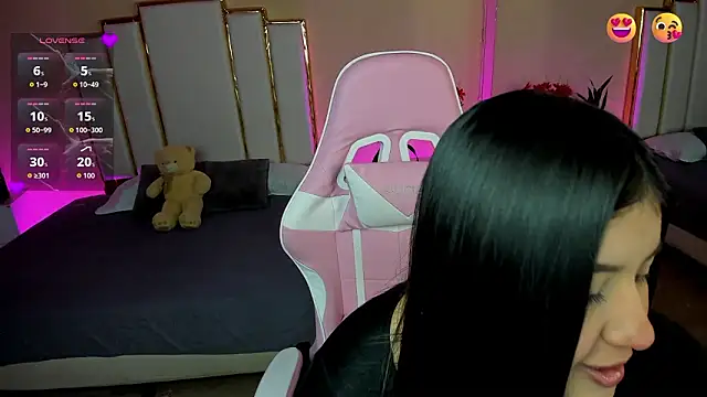 AnnaSwift  online show from 02.23.26