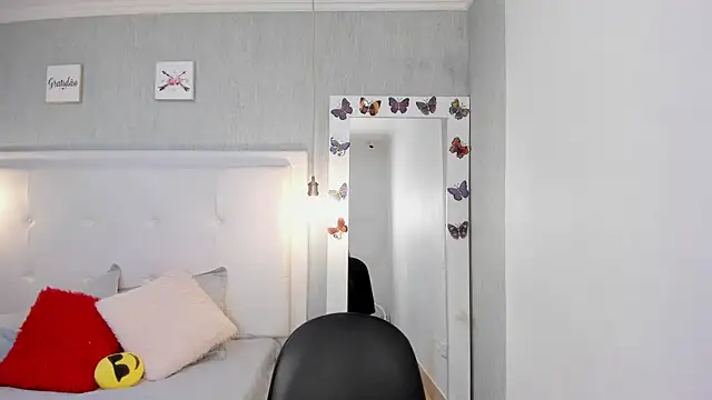 is a bell online show from 11.10.25