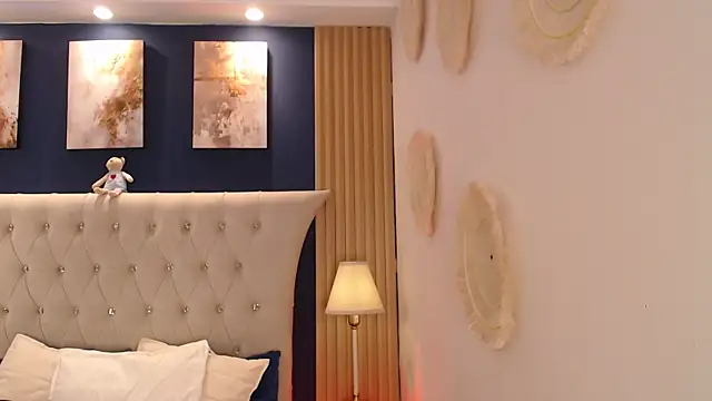 Snapshot of GloryShine chatting on 02.17.26 GloryShine online show from 02.17.26