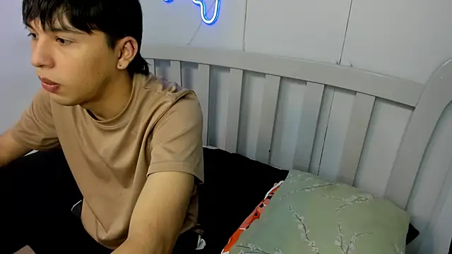 StiwenTwink online show from 11.27.25