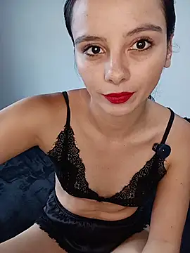 SaraMistick online show from 11.12.25