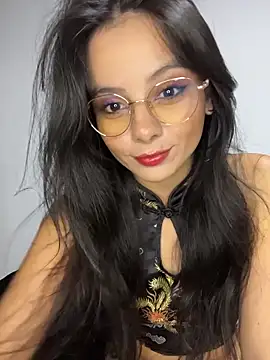 SaraMistick online show from 11.21.25