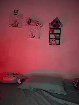 Snapshot of Solaangel_ chatting on 10.22.25 Solaangel online show from 10.22.25