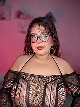 Snapshot of Solaangel_ chatting on 10.27.25 Solaangel online show from 10.27.25