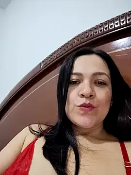 LindaSalo33 online show from 11.15.25