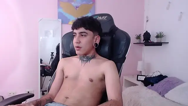 Santiabader Os online show from 10.06.25