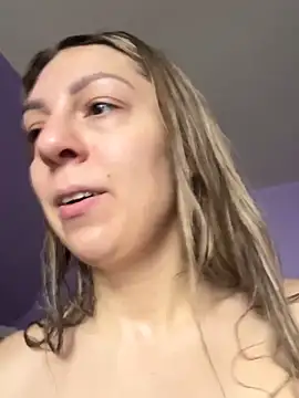 Snapshot of AmberLustXXX chatting on 11.30.25 AmberLustXXX online show from 11.30.25