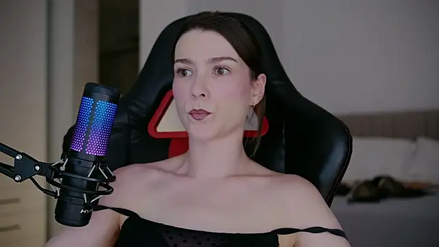 WowHelloAlice online show from 03.01.26