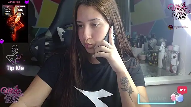 Mysticdoll69  online show from 11.23.25