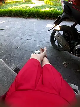 Snapshot of Zun_121 chatting on 11.14.25 Zun 121 online show from 11.14.25