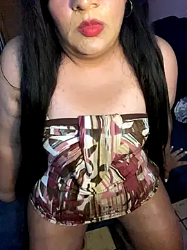 Snapshot of Diann96 chatting on 11.19.25 Diann96 online show from 11.19.25