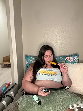 BrattyKrystal online show from 10.04.25