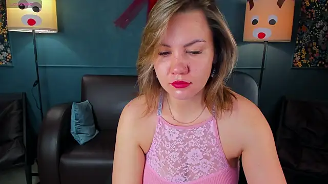 Snapshot of AriaEven chatting on 01.12.26 AriaEven online show from 01.12.26