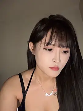 weiweibaby9 online show from 10.05.25