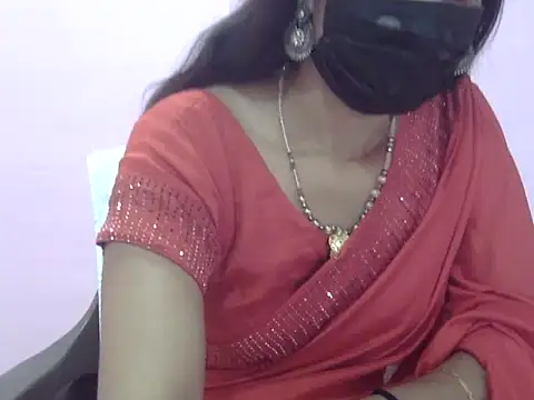 Snapshot of Laila_Cute chatting on 03.27.26 Laila Cute online show from 03.27.26