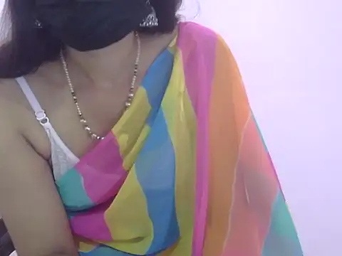 Snapshot of Laila_Cute chatting on 04.05.26 Laila Cute online show from 04.05.26